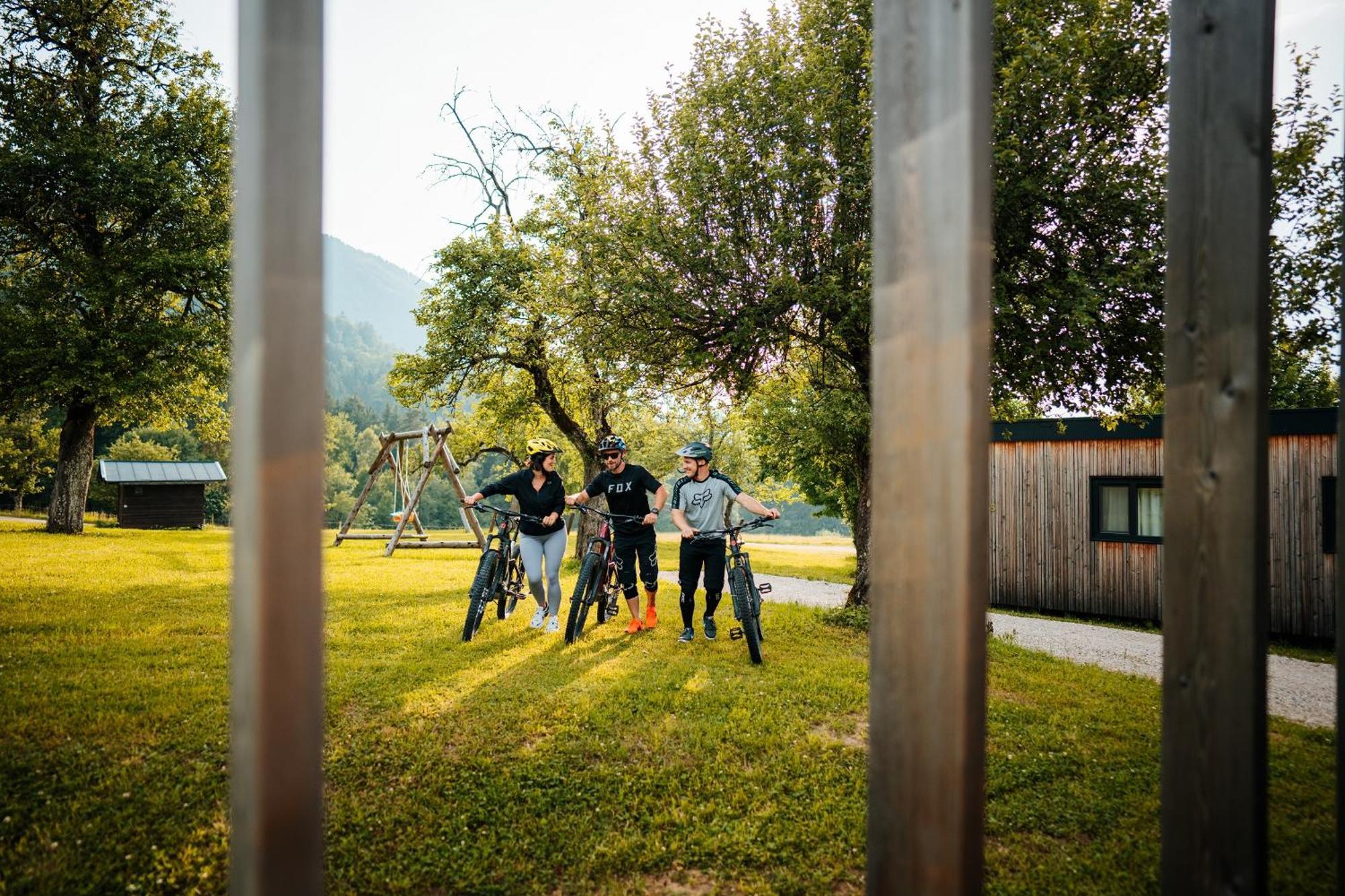 Hotel Chaletpark Petzen Feistritz ob Bleiburg Exterior foto